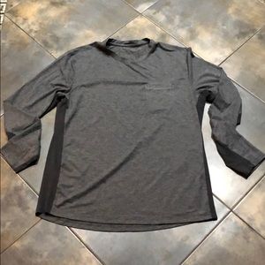 Men’s Lululemon two tone long sleeve shirt